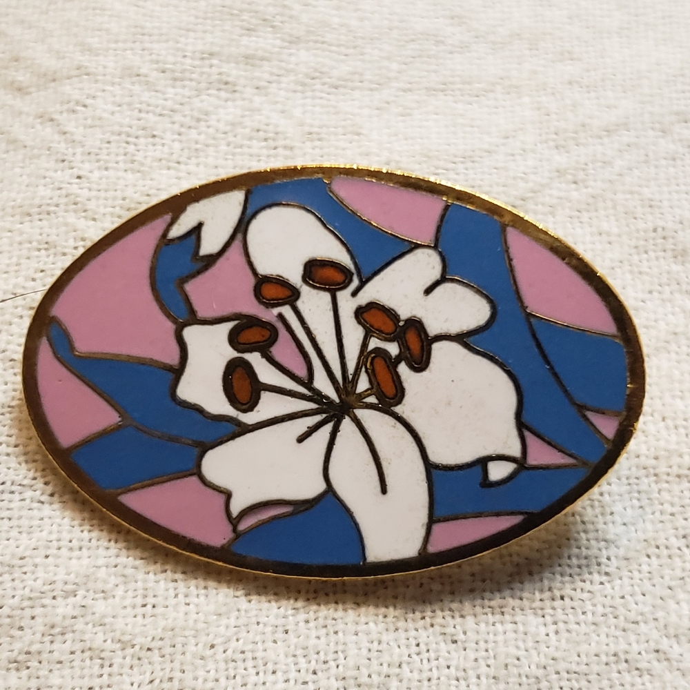 Vintage Floral Cloisonne Enamel Brooch - Pink, Blue, and White Taiwan